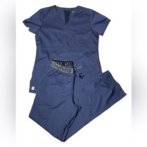 Maevn EON Navy Blue Scrub Set (Size: XS)